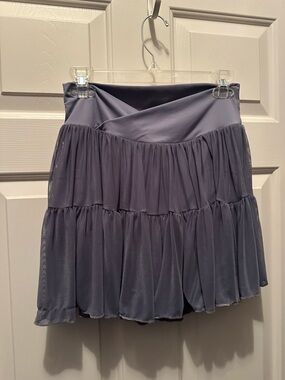 Blogilates Women's Smokey Blue Tiered Chiffon Skater Skort